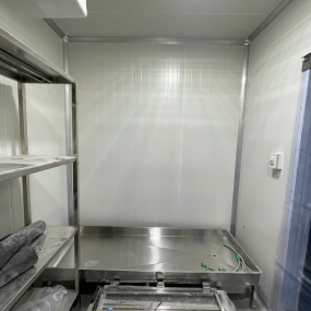 Bảo trì kho mát tại chợ đầu mối Hóc Môn